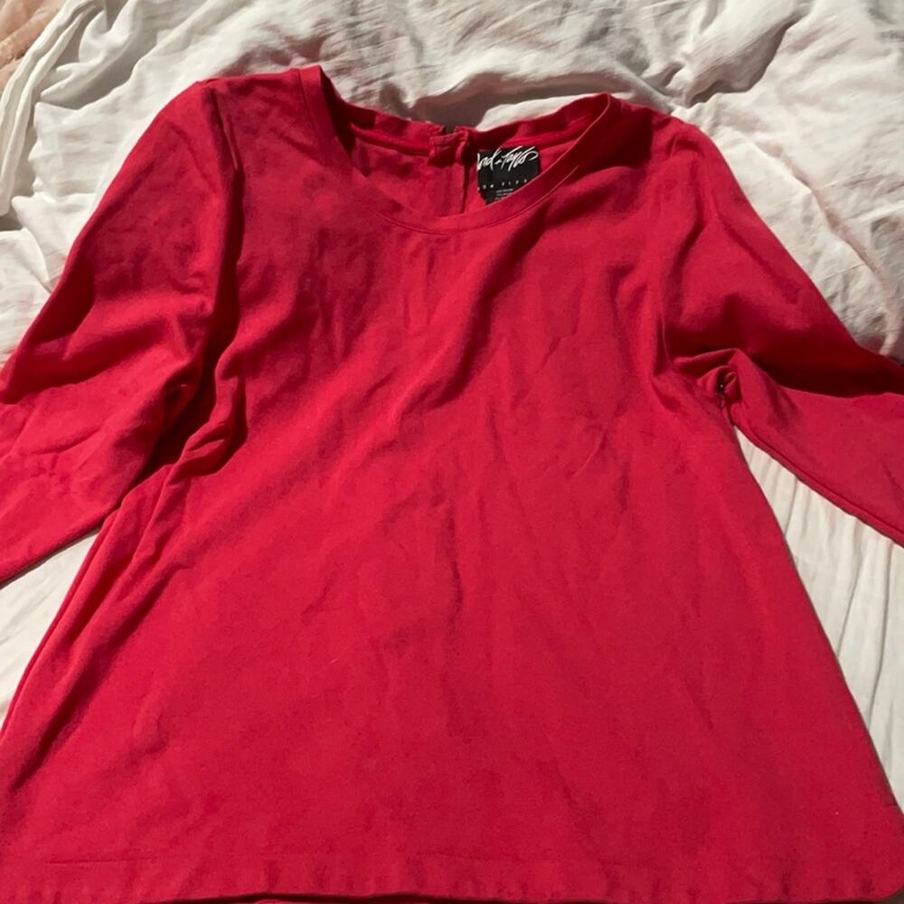 Lord and Taylor 3/4 sleeve stretch top hot pink rayon spandex soft euc worn once